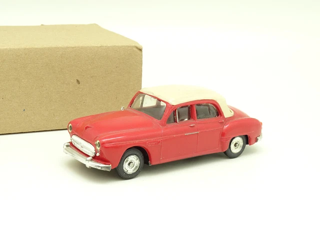 Figurine Miniature Renault Frégate 1956 Grand Pavois - Échelle 1/43 - Auto Plus - Occasion TBE