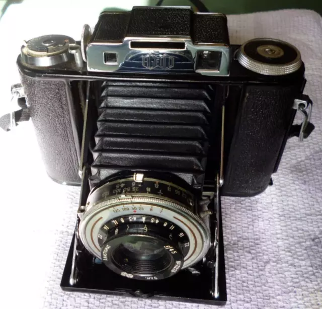 AgiFold 6x6  Camera folding Medium Format RangeFinder + Agfa Isollete 6X6 camera