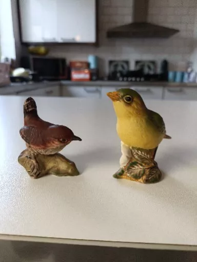 vintage beswick birds 2105 Greenfinch 993 Wren