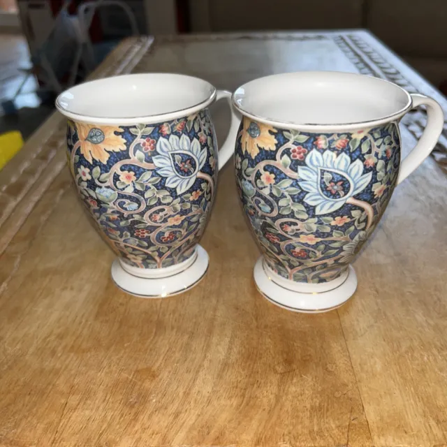 Beautiful Queens Fine Bone China Mugs Exc Cond