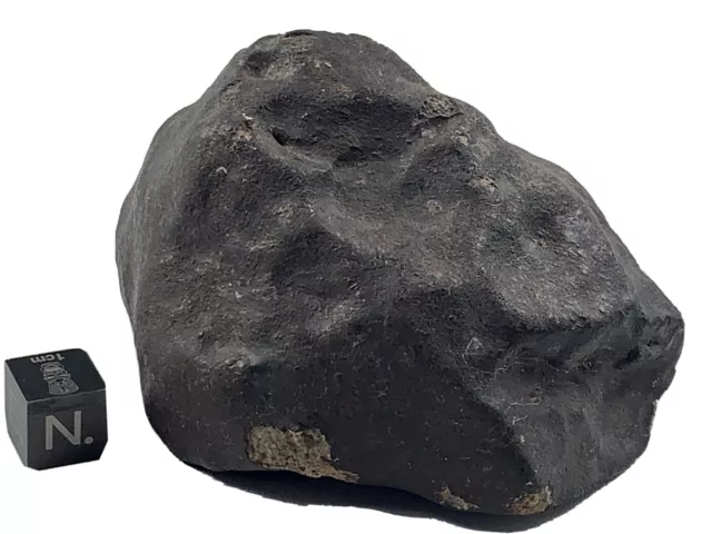 Meteorite  Beni M’hira 284g ( Chondrite L6).