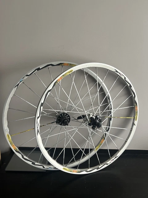 Lot de 2 écrous de roue de vélo métriques 9/10 3/8 pour moyeux avant/arrière on