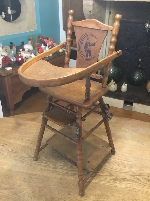 ANCIEN LANDAU DE poupée tres rare années 1930 en bois , osier et fer EUR 50,00 - FR