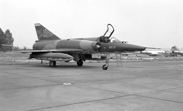 42 Sqn, Belgian AF, Mirage 5BR, BR-09 at Florennes, 27 Sep 1972 - B&W Neg_5359