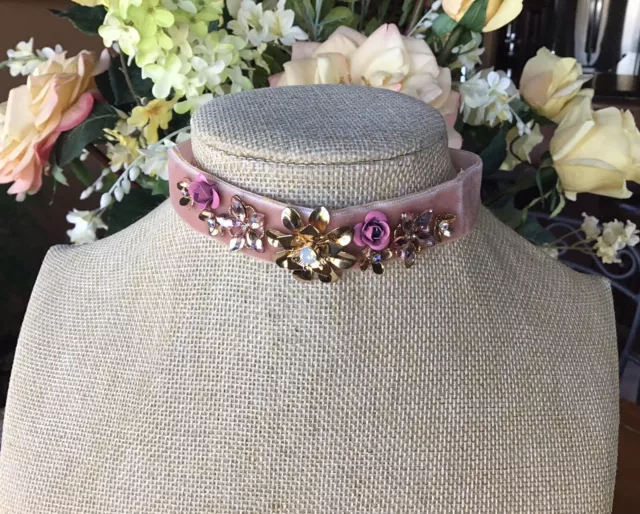 Vintage 1980's Velvet Ribbon  Flower Choker Necklace