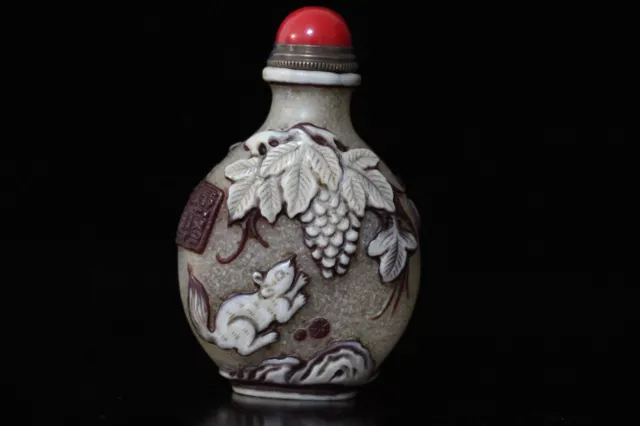 Chinese Antiques Glass Handmade Engraving Exquisite Snuff Bottles