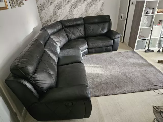 Pre owned leather clearance corner sofa