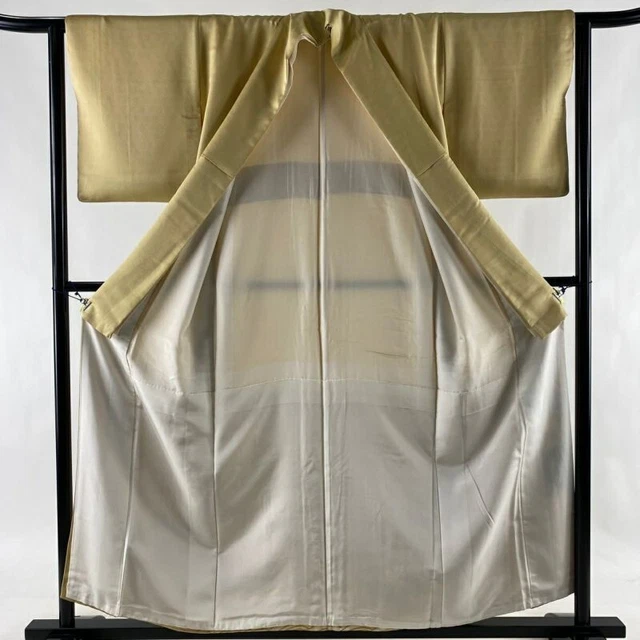 Woman Japanese Kimono Iro-Tomesode Silk Crest Wave Embroidery Gold Foil Beige 2