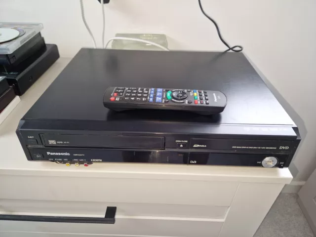 Panasonic DMR-EZ47V VHS VCR & DVD Recorder Combi - Copy VHS to DVD with Remote