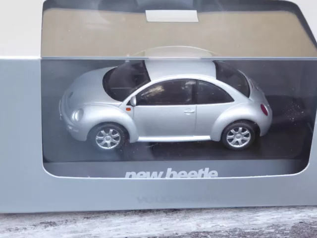 Schuco Minichamps 1/43 Händlermodell Volkswagen VW New Beetle neuwertig in OVP