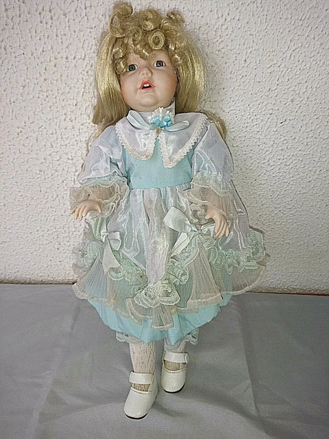 Ancienne Poupée En Porcelaine Française - Tête Bouche Ouverte - Taille 62,5 Cm (taille 12)