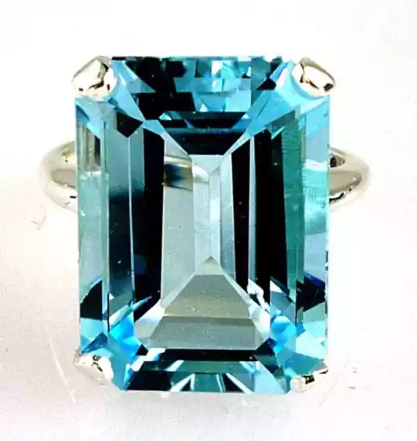 925 Sterling Silver Beautiful Natural Large Emerald Cut Blue Topaz Ring