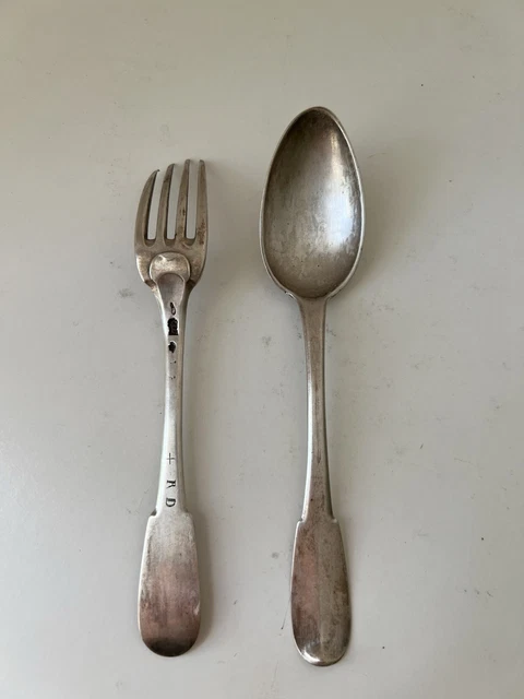 Couvert en argent, poinçons Fermiers Généraux : la fourchette Paris, 1781- 1789, la cu