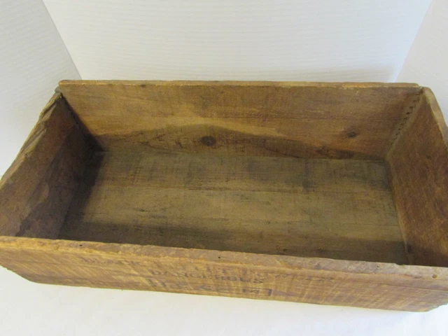 Antique DUPONT No. 4 Black Pellet Powder Wood Box Crate Explosives Dynamite 6