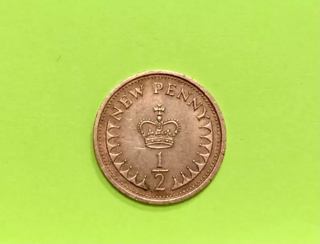 1973 Half Penny Coin - 1/2 Penny - Queen Elizabeth II - Lovely Condition