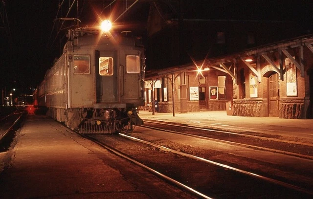 EL MU Train - at Night - Number - ???? - ORIG - ER - rals1317