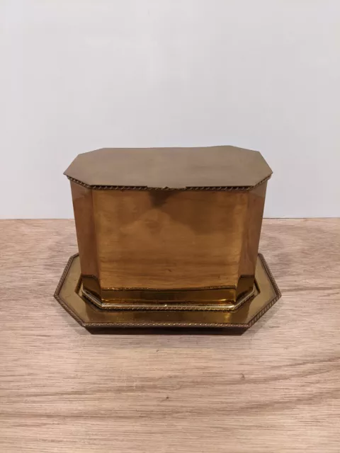 Vintage Mottahedeh Brass Walter Raleigh Historic Charleston Box Snuff Box