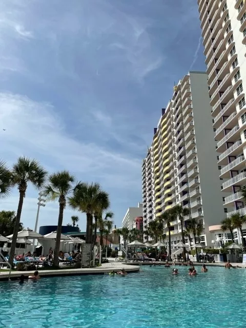 wyndham ocean walk 5 nights 2 Bedroom Deluxe July 4 week Daytona Beach Florida