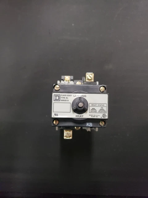 Square D Latching Relay Class 8501 TYPE XL  Ser. B