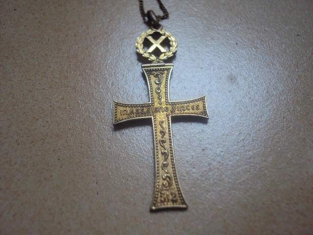 Pendentif Croix Celtique En étain Fait Main - Croix De Caen, Fabrication Française, Cordon Réglable