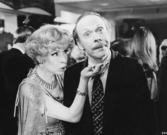 GEORGE AND MILDRED TELEVISION PHOTO Poster Print 24x20"