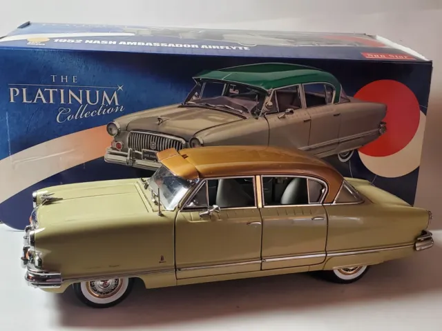 Sun Star Platinum 1952 Nash Ambassador Airflyte 1:18 Scale Diecast Car Gold