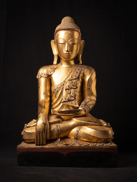 Large and special antique Burmese Buddha statue from Burma, Late 18th century
