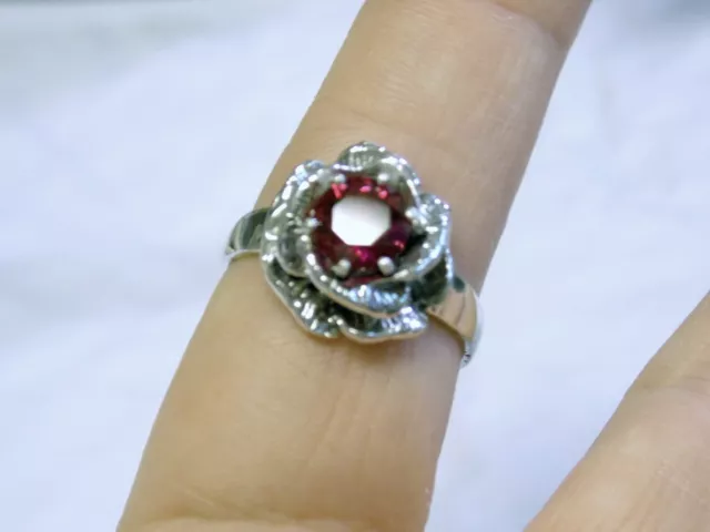 Natural Red Garnet Size 5 Ring 925 Sterling Silver USA Made Vintage Style Flower