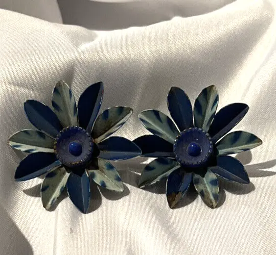 Vtg Pair Blue Enameled Metal Flower Push Pin Tacks Curtain Drapery Tie Backs