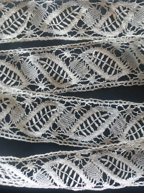 Dentelle Ancienne Faite Main Beige - 170 Cm X 8,5 Cm - Tissu Français Vintage