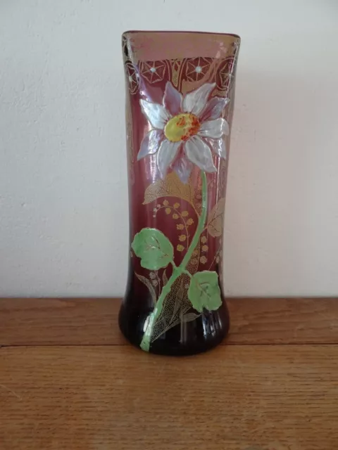 Superbe Vase Emaillé Legras en Verre Violet à Décor de Dahlia et Muguet Doré