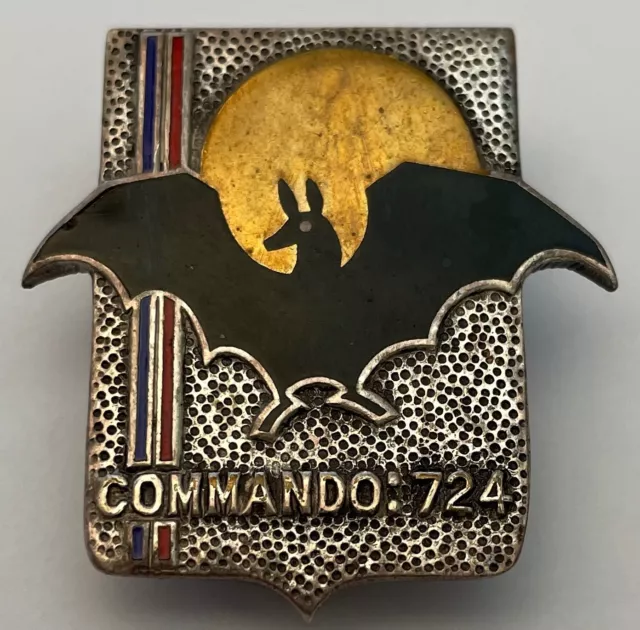 Commando 724/  5° Rgt. Cuirassiers. Chauve souris noire. Indochine (Cdos00)