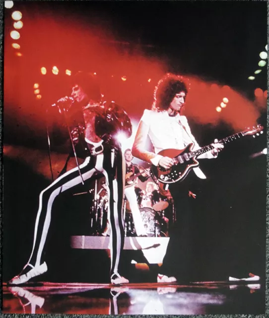 Queen Poster Page 1977 North American Tour . Freddie Mercury & Brian May F2