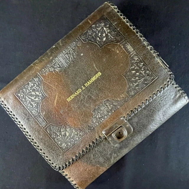 Kit de aseo de viaje vintage para hombre cuero de bisagra genuino en relieve Bernard. J. Hammons
