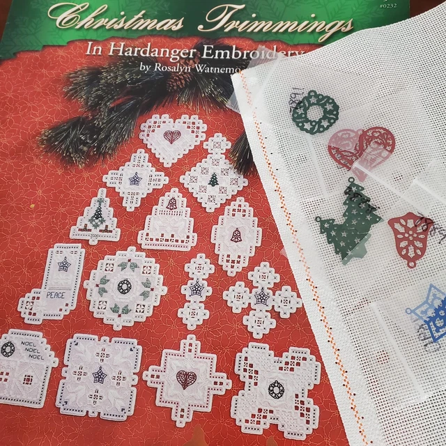 Kit de Tela DIJES con Aguja Nórdica Hardanger Meier Watnemo Roz