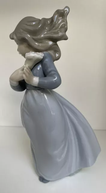 Lladro Nao Windy Afternoon Figurine Girl With Flowers RETIRED 1988 3