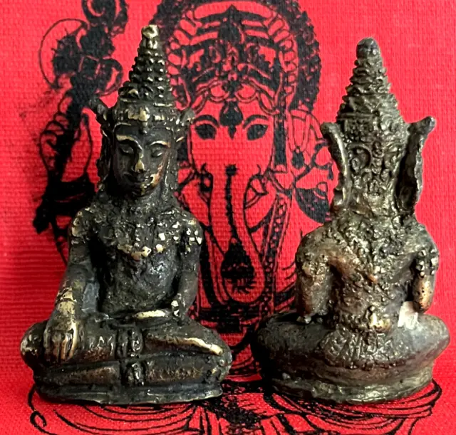 THAI BOUDDHA STYLE AYUTTHAYA MUDRA BHUMISPARSA amulette bronze Thaïlande T122