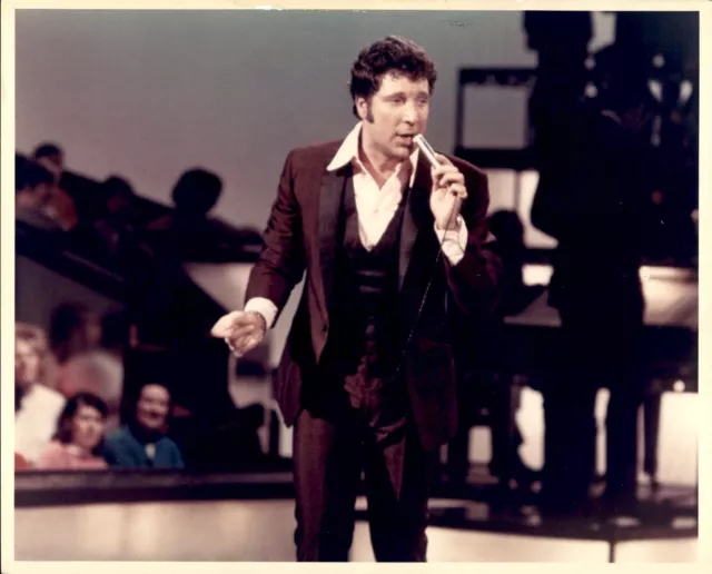 BR12 Orig Color Photo TOM JONES Handsome Welsh Singer Pop Star Celebrity Live