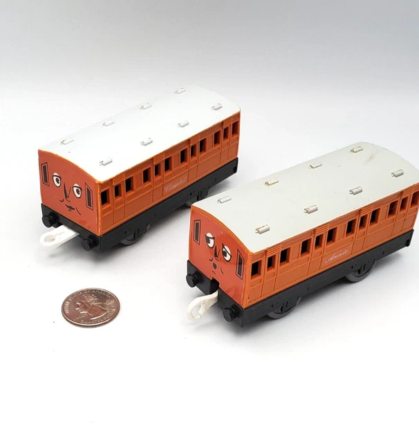 THOMAS FRIENDS TRACKMASTER Train Tank Engine TOMY Annie & Clarabel