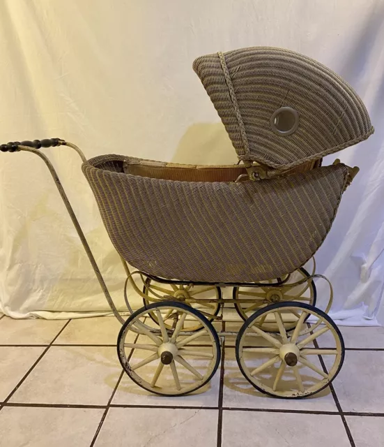 Beautiful Antique Rattan/Wicker Baby Buggy Stroller Carriage Full Size