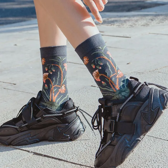 Novelty Painting Art Socks -Combed Cotton Mid Sock Unisex Fashion Footwear 1pair