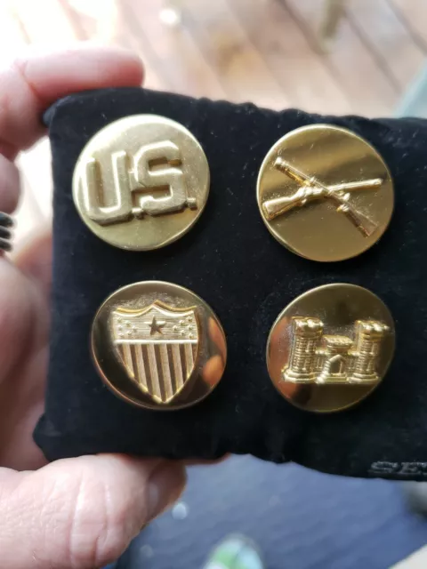 Small Lot Of United States  Army Collar Brass Pins