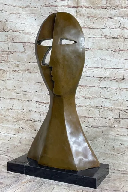 PABLO PICASSO HOMMAGE BRONZE SCULPTURE " BEHIND THE MASK" 100 % Bronze SCULPTURE