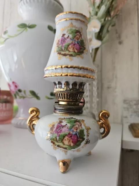 Sehr alte Antike Vintage Porzellan -Petroleum Lampe  mit Docht - Rarität!!