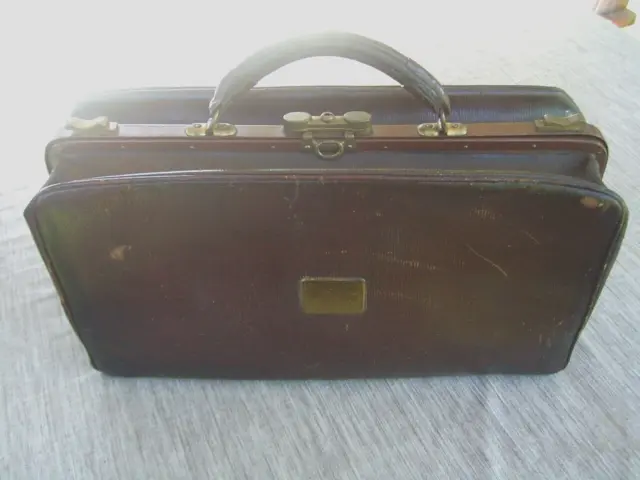 Alte Arzttasche Doktortasche Hebammenkoffer Vintage Tasche aus Leder