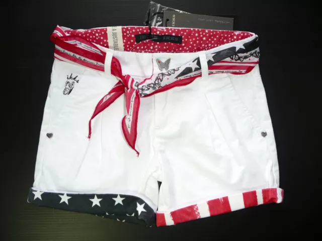 Ikks Short Blanc Avec Foulard Rouge Blanc Et Noir 5Ans Neuf