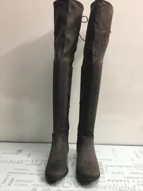 Call It Spring Women's Legivia Western Boot, Grey Color. Size 7 M.✨.