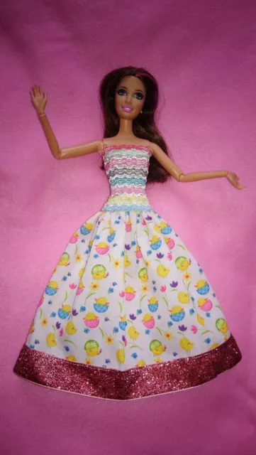 Barbie Glitzer Puppen Kleid Ostern Küken Ostereier Prinzessin Ballkleid K14