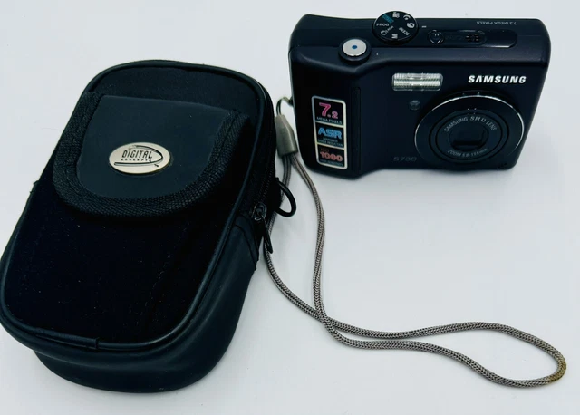 Appareil Photo Numérique Compact Samsung Digimax S700 - Occasion - Modèle Ancien - Pour Collection Ou Usage Basique - Voir Photos Pour état