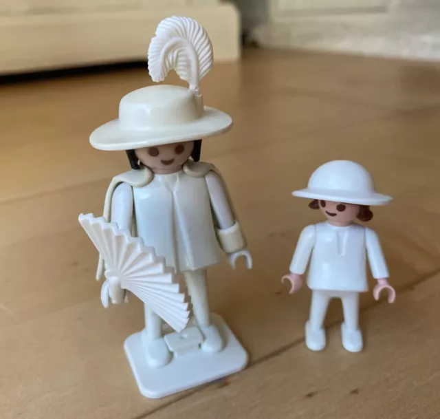 Playmobil Figur Klicky Color Dame Frau weiss mit Hut Fächer und Kind Mädchen RAR